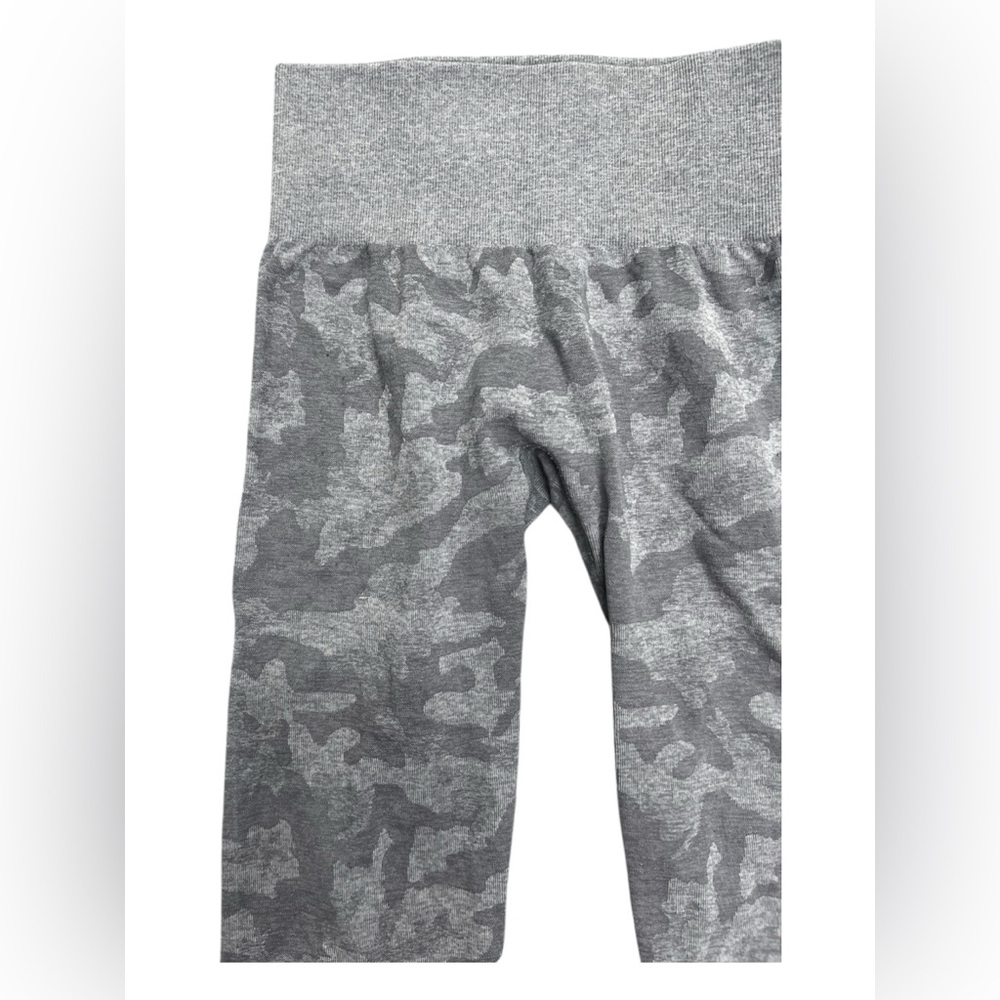 NVGTN Grey Camo seamless leggings - Picture 9 of 12
